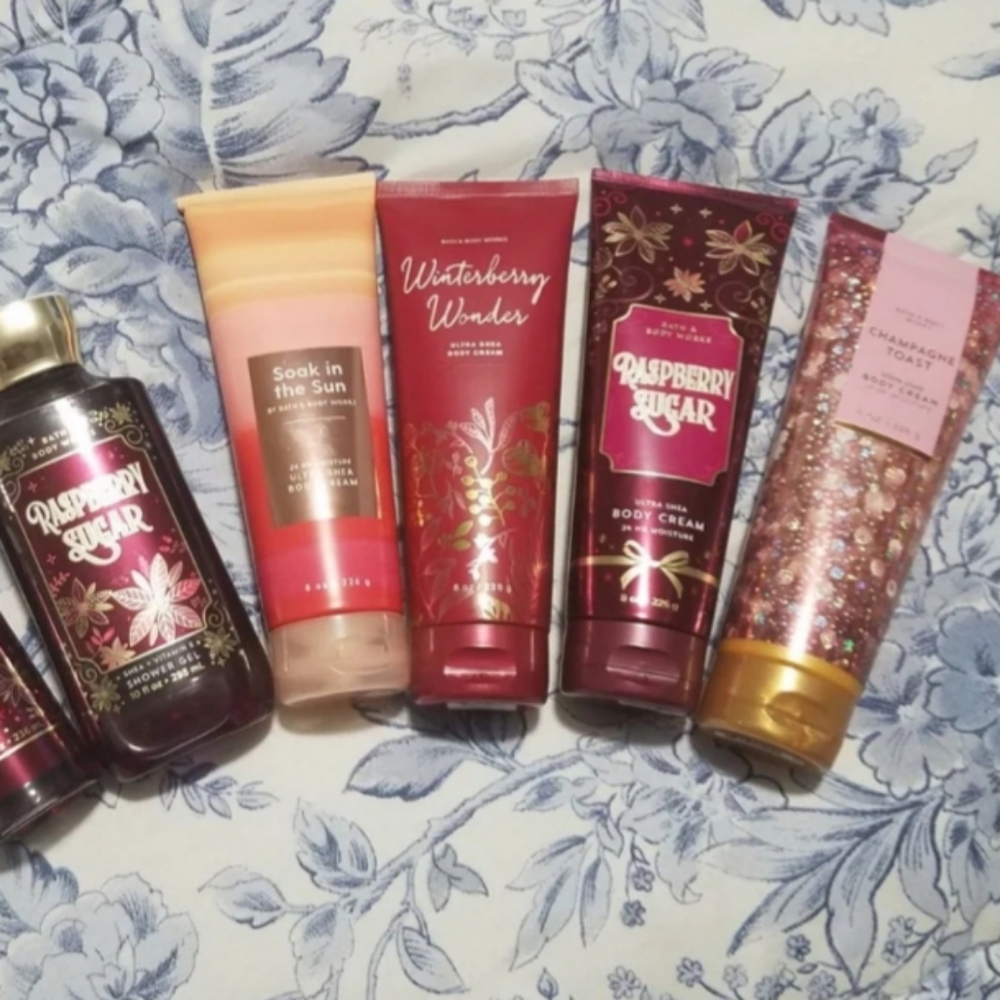 NEED GONE! Bath & Body Works 5 piece Bundle
